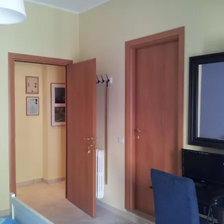 Dimora Di Traiano 3* 泰拉奇纳