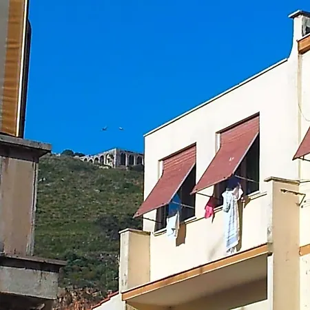 Bed & Breakfast Dimora Di Traiano 3*